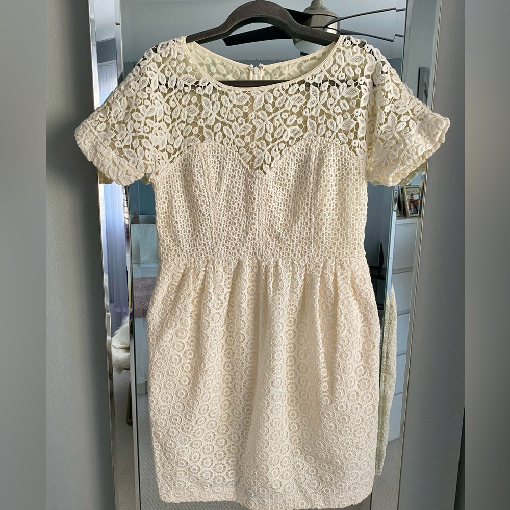 Catherine Malandrino dress with pockets and zipper in the back.new no tags.